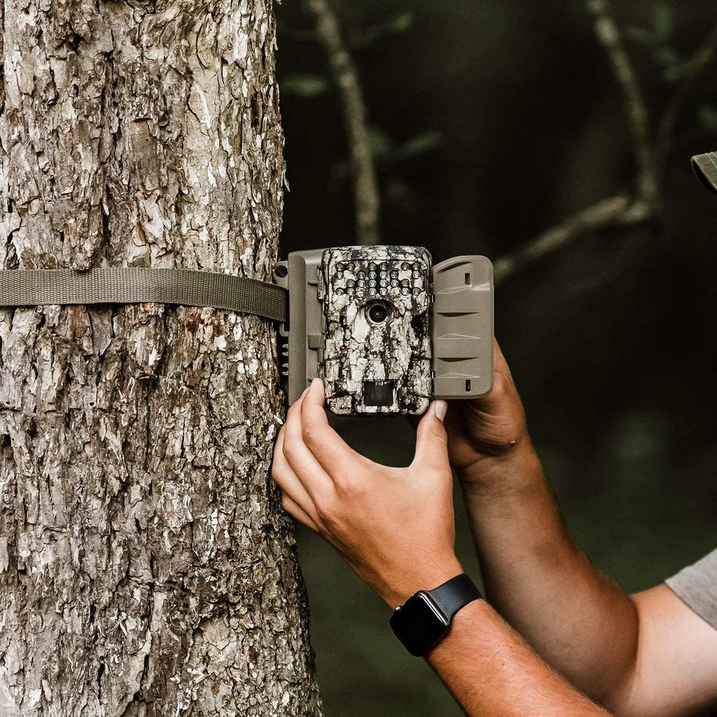 30 MP Game and Trail Cameras with SD Card and Batteries D126