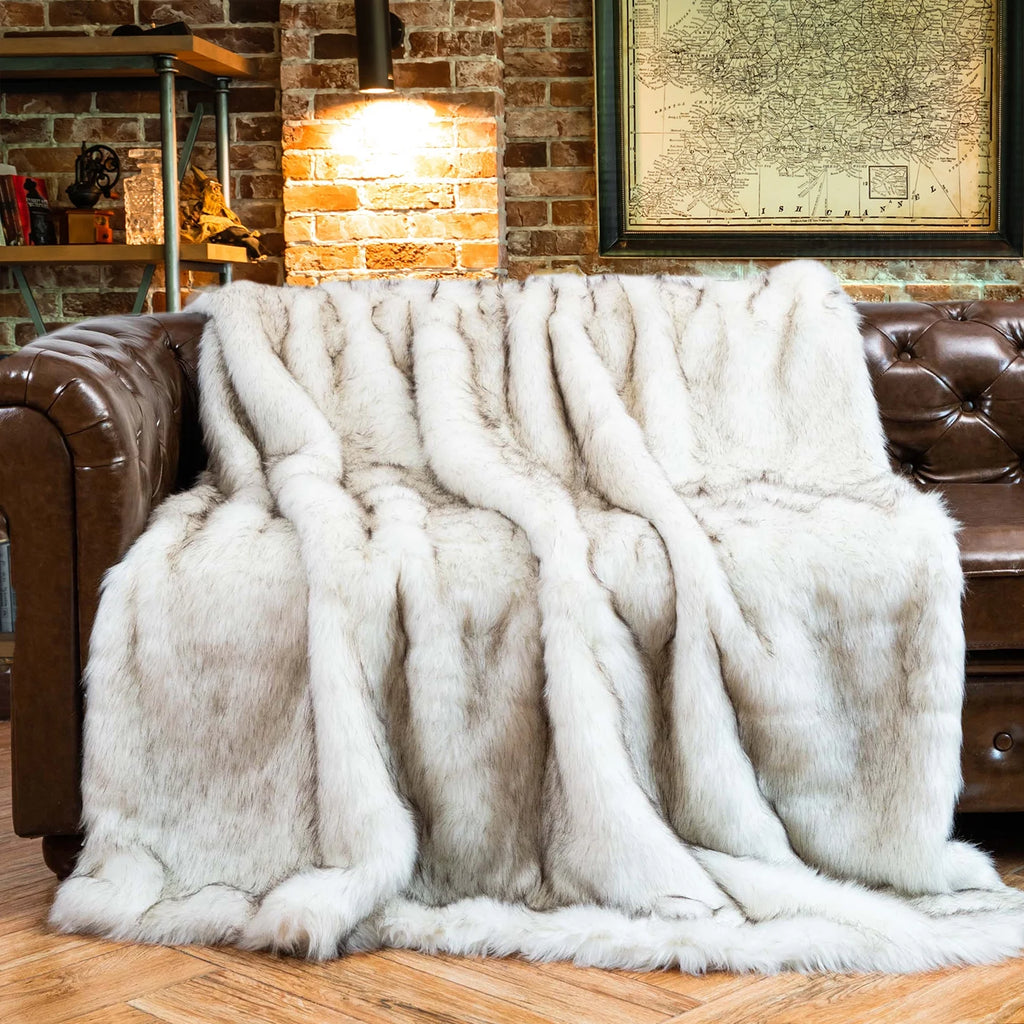 White Faux Fur Blanket 60"x80" Y9802