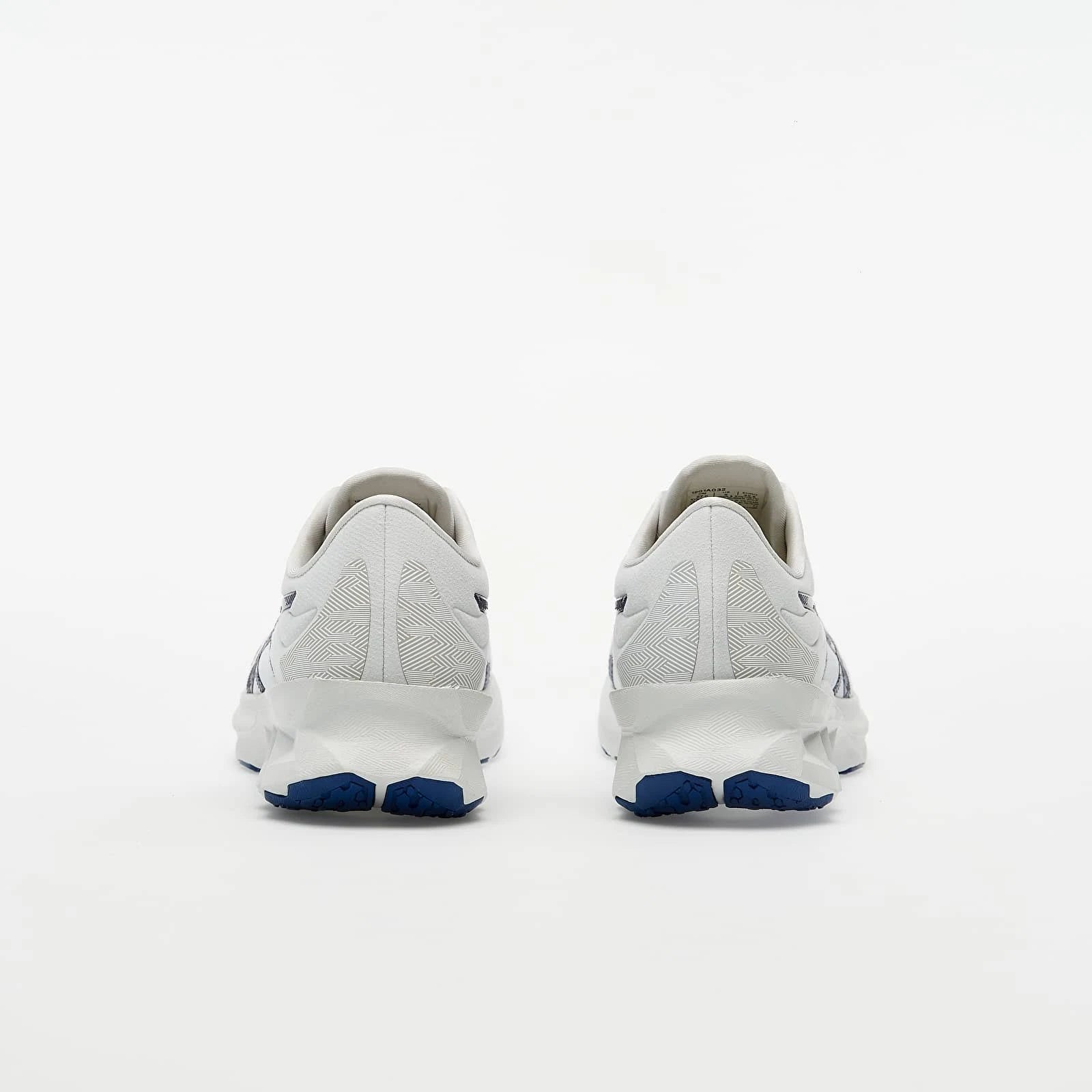 Glacier Grey Novablast Running Shoes C630164