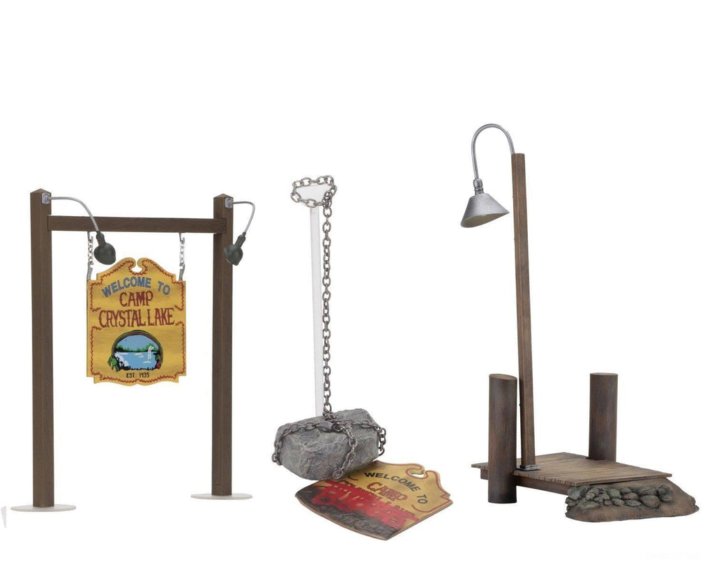 Friday The 13th Camp Crystal Lake Accessory Playset E507