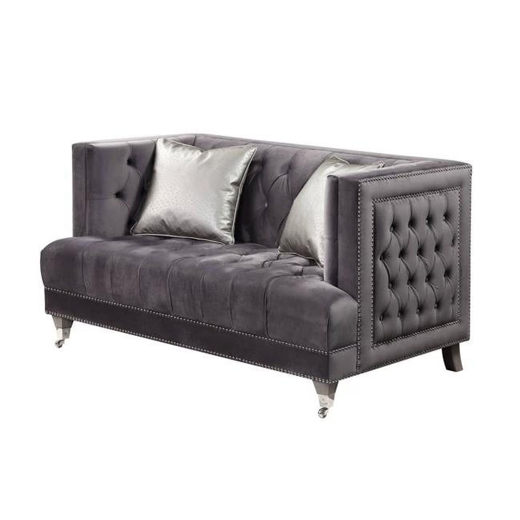 Gray Velvet Love Seat with Toss Pillows U18081