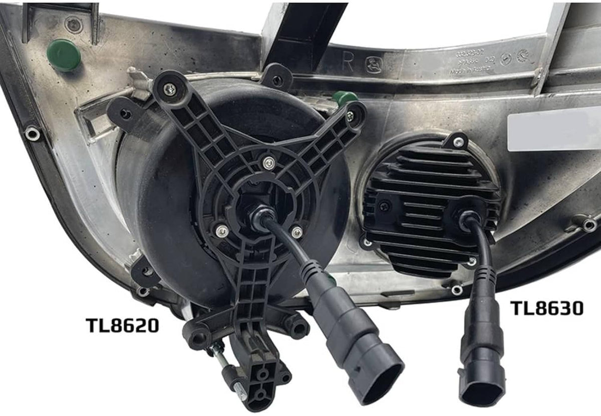 12V LED Large Round Headlight D5928