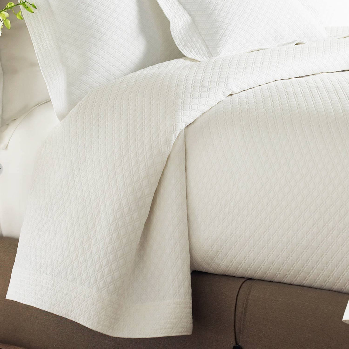 Navy Euro Sham G463