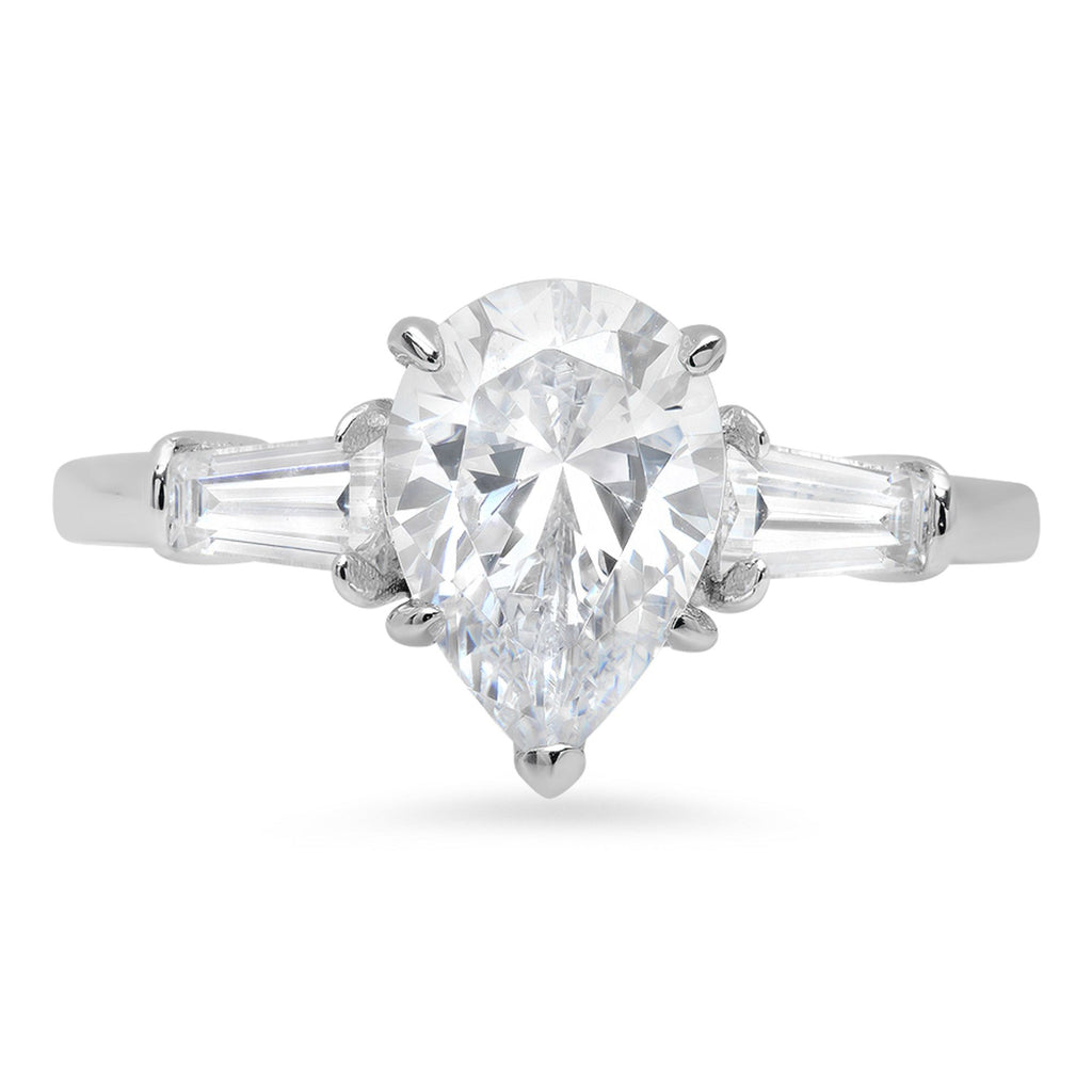 18K White Gold Three-Stone Engagement Ring U731