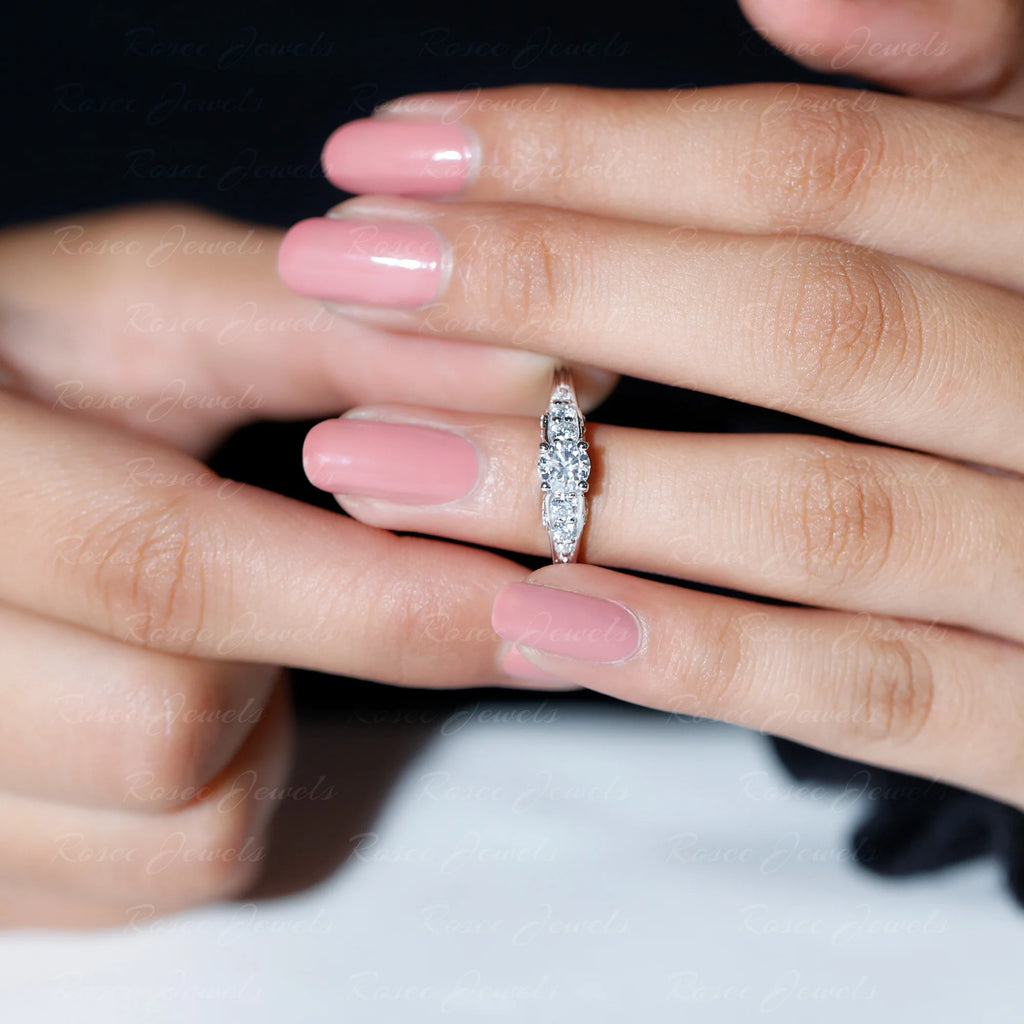 925 Sterling Silver Moissanite Solitaire Ring X13475